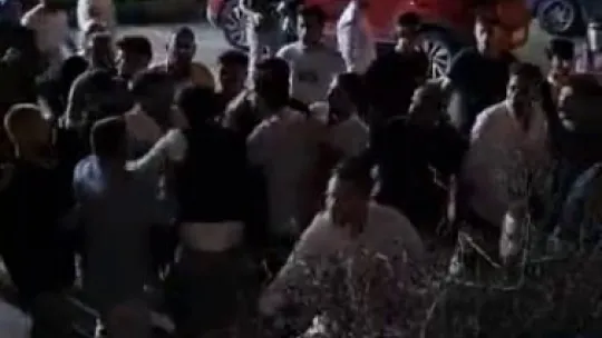 Sakarya'daki düğünde ortalık savaş alanına döndü