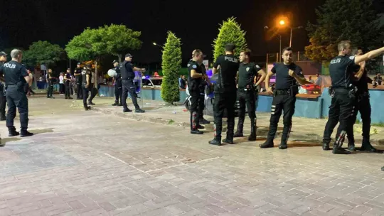 Düğünde iki taraf arasında kavga çıktı! 25 kişi gözaltında!