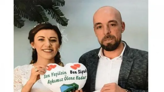 Düğünleri koronadan iptal olan çifte arkadaşlarından sanal düğün!