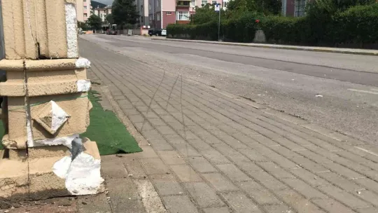Dükkanın önünü süpürürken, dehşeti yaşadı!