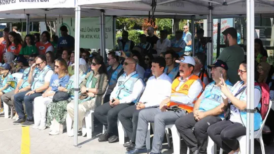 Dünya Temizlik Günü'nde 432 kilo atık toplandı