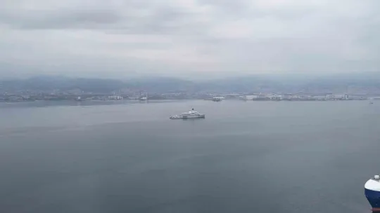 Dünyanın en büyükleri arasında, İzmit Körfezi'ne demir attı