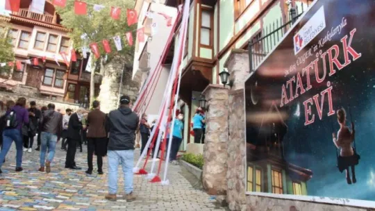 Dünyanın en zengin Atatürk müzesi Kocaeli'de açıldı!