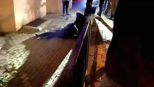 Durakta bekleyenlere otomobil çarptı: 1 ölü, 1 yaralı