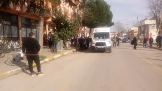 Düşerken çaptığı ağaç dalları çocuğu ölümden kurtardı