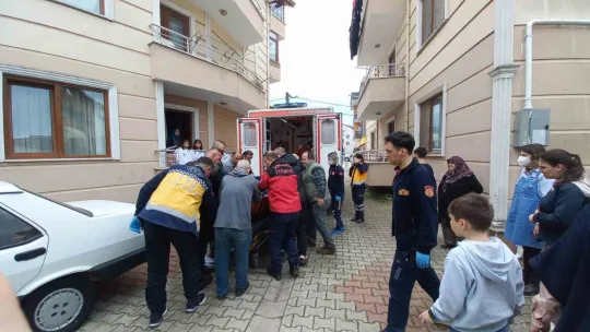 Düştüğü yerden kalkamayan kadın için ekipler seferber oldu