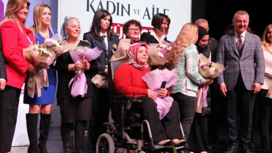Kocaeli'de Kadın ve Aile Şurası düzenlendi