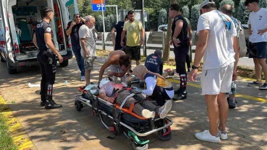 Elektrikli bisiklet denize uçtu: 3 kişi yaralandı