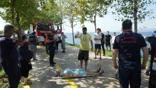 Elektrikli bisiklet denize uçtu: 3 kişi yaralandı