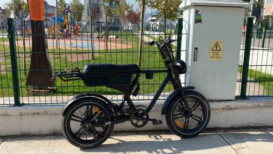 Elektrikli bisikletten düşen 2 çocuk yaralandı