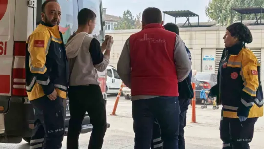 Elini makineye kaptıran işçinin parmağı koptu