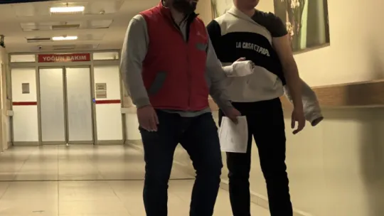 Elini makineye kaptıran işçinin parmağı koptu
