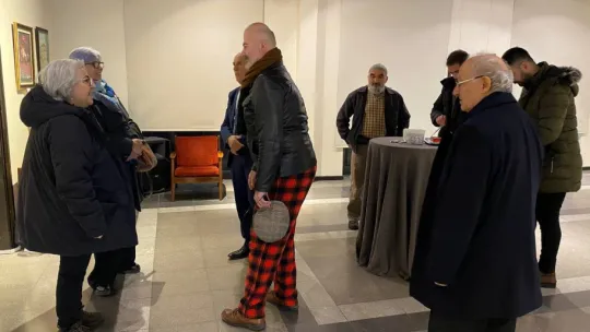 Emekli eğitimci eserlerini bakın niçin satışa çıkardı?