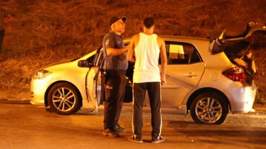 Yol üzerinde durunca kazaya sebep oldu