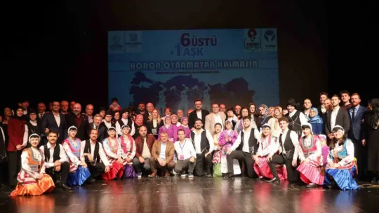 Engelleri horon ile aştılar