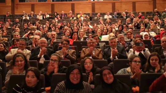 Engelleri horon ile aştılar