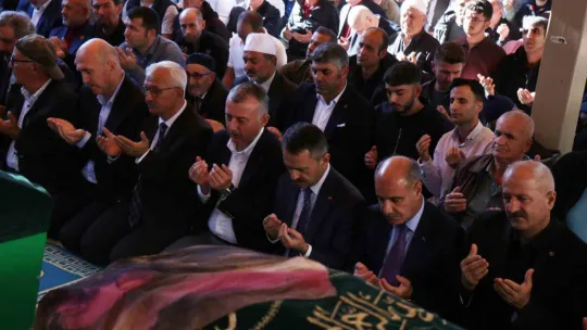 Enkazda kalan 4 kişilik Bilir ailesi, son yolcuklarına uğurlandı