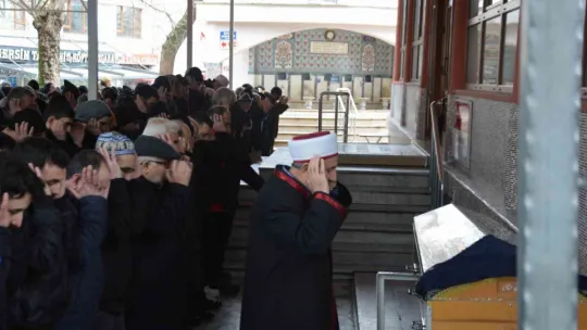 Enkazdan çıkan yüksek lisans tezi, hocasını duygulandırdı
