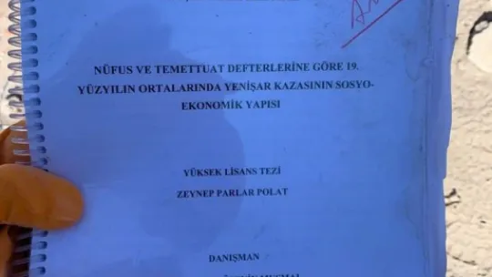 Enkazdan çıkan yüksek lisans tezi, hocasını duygulandırdı