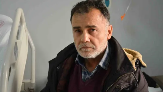 Enkazdan çıkarıldı: 'Kurtulduğumuza sevinemiyoruz' dedi