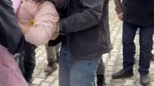 Enkazdan sağ çıkarılan Cemile'nin ilk sözleri ile boğazı düğümlendi