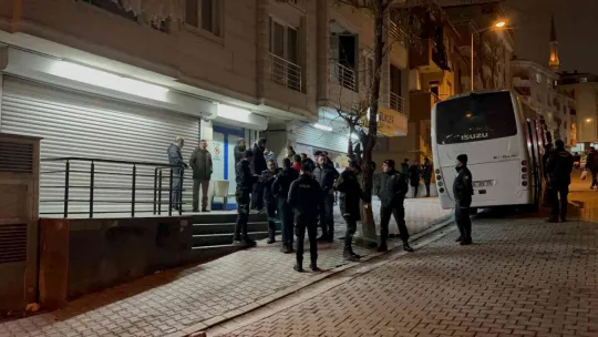 İstanbul'da marketteki kavgada ortalık savaş alanına döndü