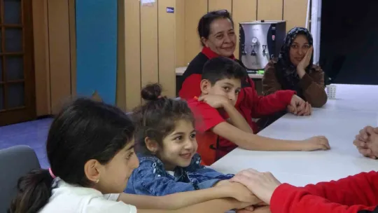 Eşi cezaevine giren kadın çocuklarıyla birlikte sokağa atıldı