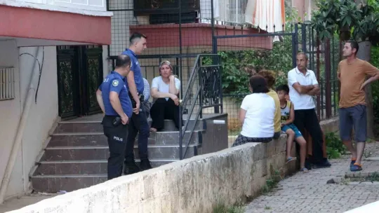 Eşi tarafından katledilen 3 çocuk annesi son yolculuğuna uğurlandı