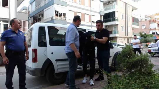 Eşi tarafından katledilen 3 çocuk annesi son yolculuğuna uğurlandı