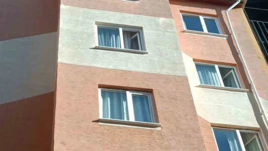 Eşini öldürüp oğlunu yaralamıştı, intihar etti