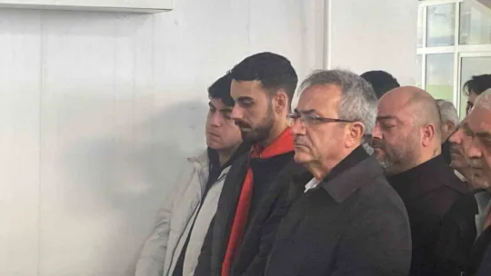 Eski eşinin öldürdüğü Tülay, son yolculuğuna uğurlandı