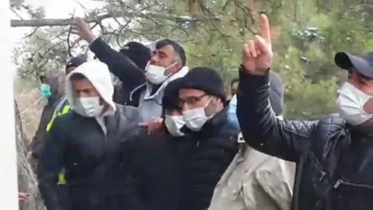 Eski patronlarına cenaze namazında haklarını helal etmediler!