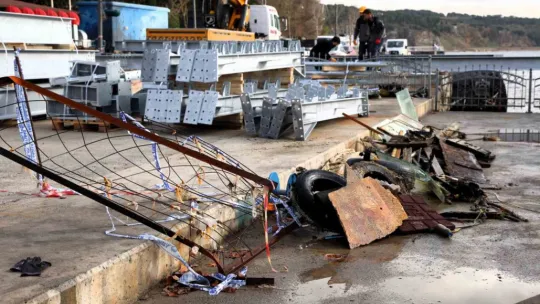 Eskihisar Sahili'nde ekosistemi canlandıracak dip temizliği yapıldı