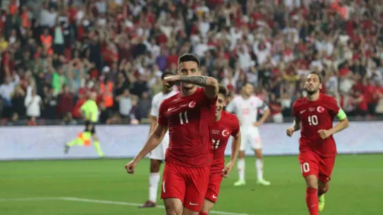 Türkiye'den kolay galibiyet: 2-0