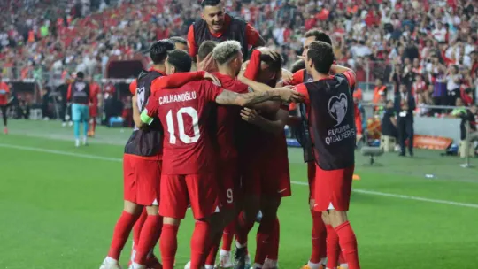 Türkiye'den kolay galibiyet: 2-0