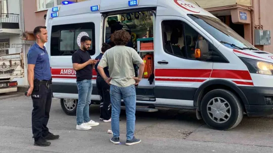 Ev baskınıyla başlayan kavgada sokak savaş alanına döndü