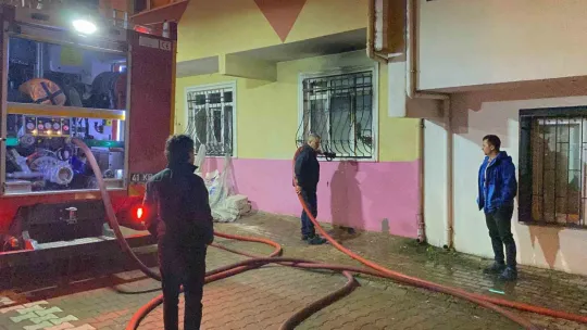 Ev sahibine kızdı, evi kundakladı