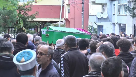 Yangında ölen genç kız toprağa verildi