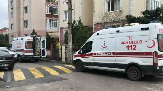 Eve gelince annesinin cansız bedeniyle karşılaştı