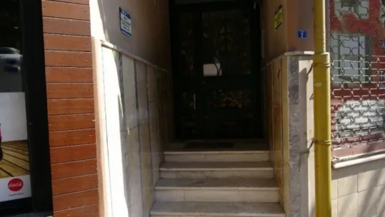 Evinde uyuya kalan kadın ekipleri harekete geçirdi!