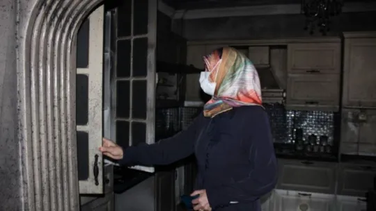 Evini benzin dökerek yakan şahıs tutuklandı