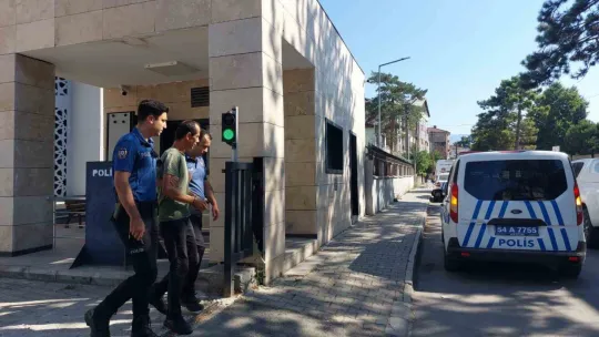 Evini kenevir bahçesine çeviren şahıs tutuklandı