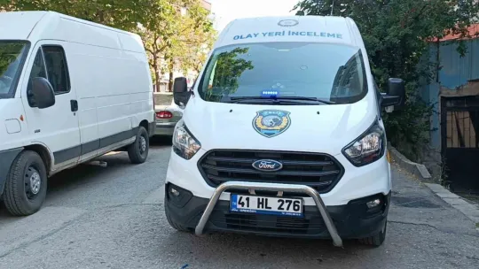 Evinin önünde silahla vuruldu