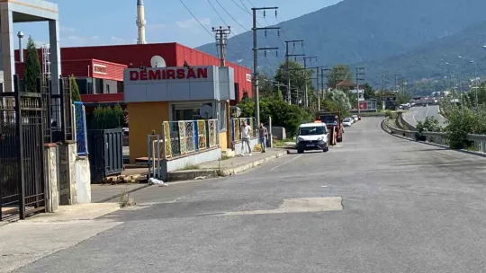 Fabrikada 4 işçi doğal gazdan zehirlendi