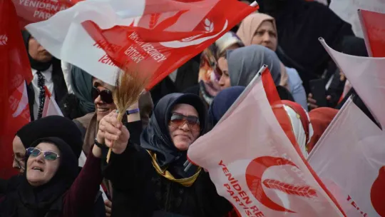 Fatih Erbakan Kocaeli'de CHP'ye yüklendi