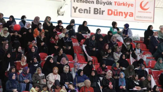 Fatih Erbakan, Kocaeli'de partisinin il kongresine katıldı