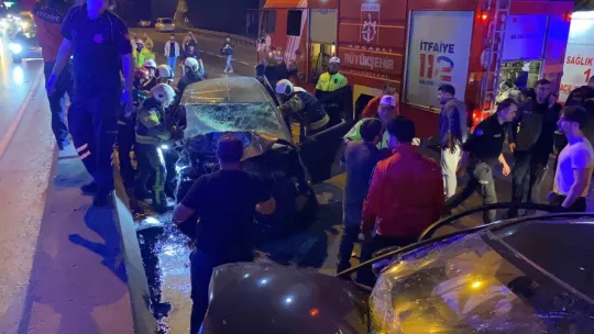 Feci kaza hamile kadını ve bir çocuğu hayattan kopardı: 10 yaralı