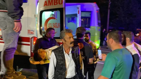 Feci kaza hamile kadını ve bir çocuğu hayattan kopardı: 10 yaralı