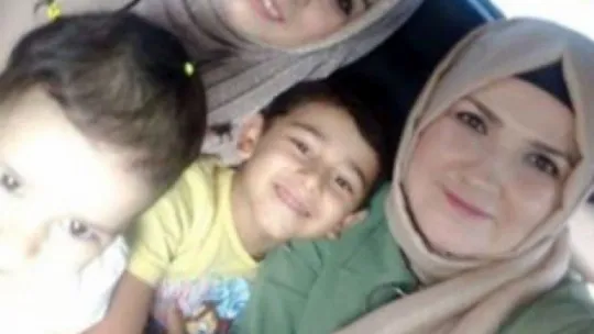 Feci kazada hayatını kaybeden aile toprağa verildi