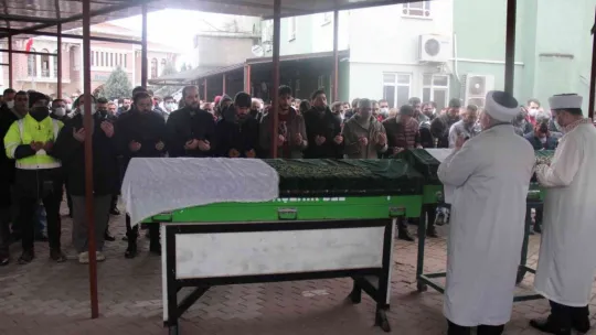 Feci kazada hayatını kaybeden çift, toprağa verildi